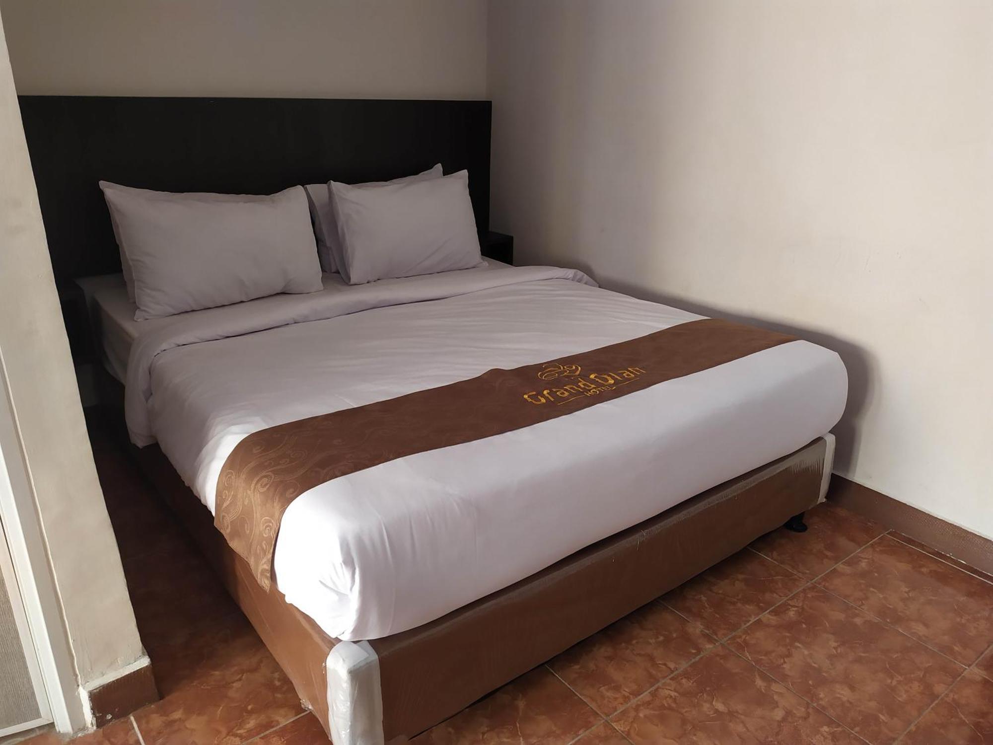 Grand Dian Hotel Guci Tegal  Exterior foto